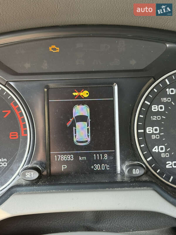 Внедорожник / Кроссовер Audi Q5 2010 в Кривом Роге