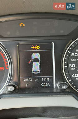 Внедорожник / Кроссовер Audi Q5 2010 в 