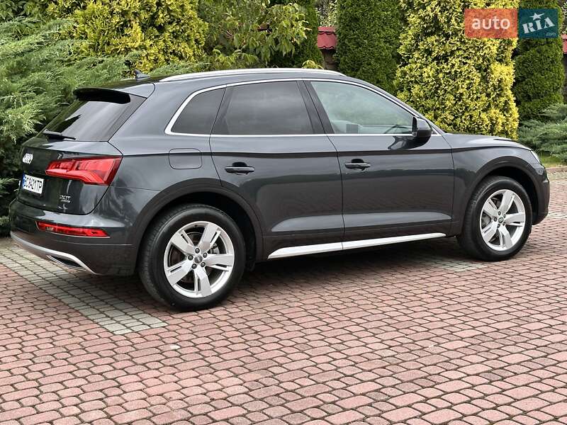 Внедорожник / Кроссовер Audi Q5 2018 в Львове