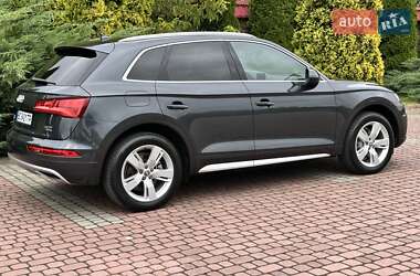 Внедорожник / Кроссовер Audi Q5 2018 в 