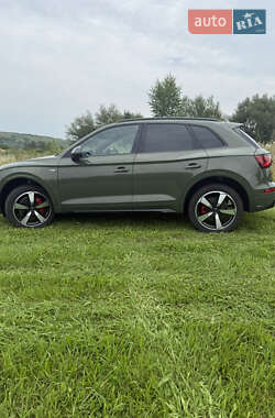 Внедорожник / Кроссовер Audi Q5 2023 в 