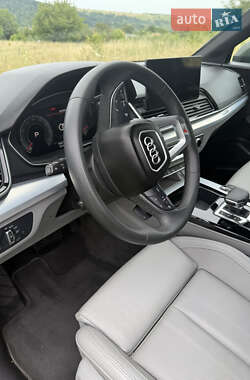 Внедорожник / Кроссовер Audi Q5 2023 в 
