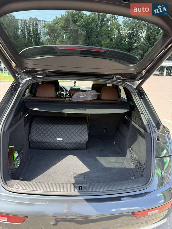 Позашляховик / Кросовер Audi Q5 2018 в Києві