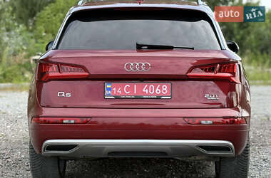 Внедорожник / Кроссовер Audi Q5 2017 в 
