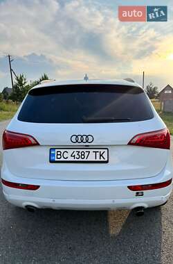 Позашляховик / Кросовер Audi Q5 2015 в 