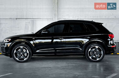 Внедорожник / Кроссовер Audi Q5 2019 в 