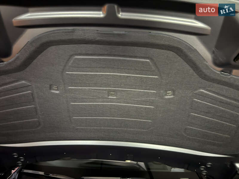 Внедорожник / Кроссовер Audi Q5 2023 в Киеве