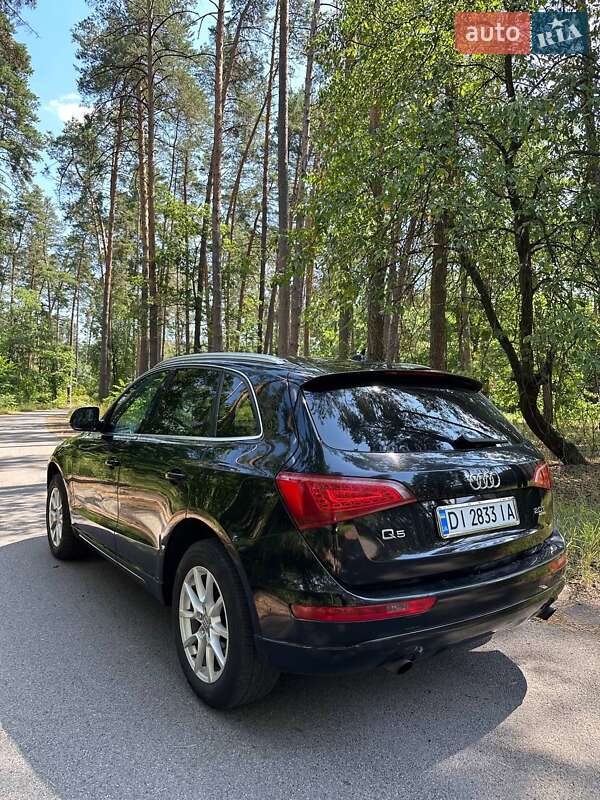 Внедорожник / Кроссовер Audi Q5 2010 в Черкассах