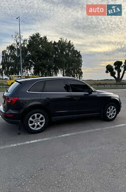 Внедорожник / Кроссовер Audi Q5 2012 в 