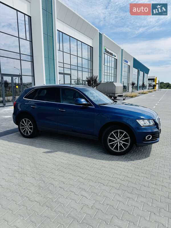 Внедорожник / Кроссовер Audi Q5 2015 в Львове