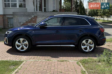 Внедорожник / Кроссовер Audi Q5 2022 в 
