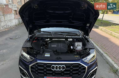 Внедорожник / Кроссовер Audi Q5 2022 в 