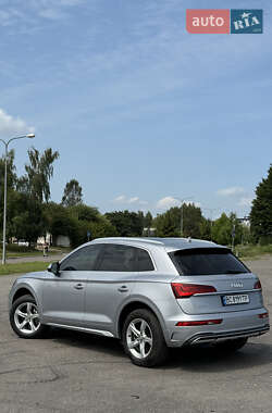 Внедорожник / Кроссовер Audi Q5 2021 в 