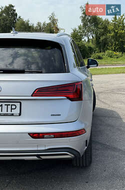 Внедорожник / Кроссовер Audi Q5 2021 в 