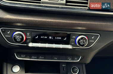 Внедорожник / Кроссовер Audi Q5 2021 в 