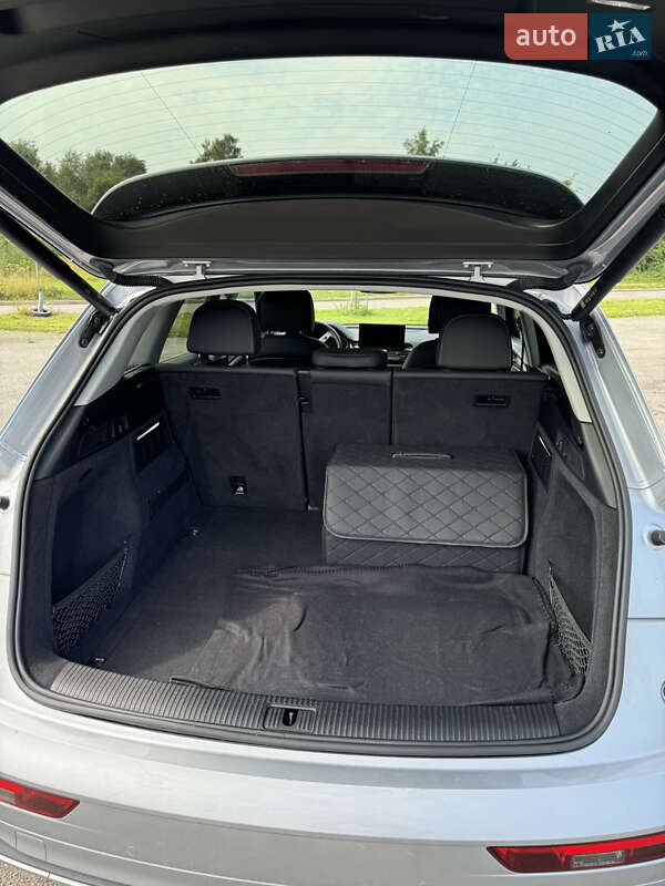 Внедорожник / Кроссовер Audi Q5 2021 в Львове фото 25 Внедорожник / Кроссовер Audi Q5 2021 в Львове