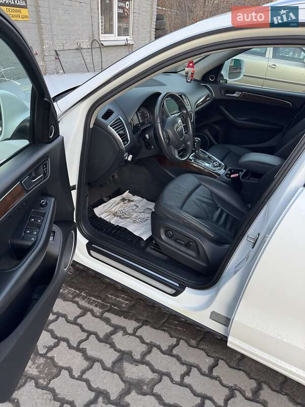 Внедорожник / Кроссовер Audi Q5 2010 в Луцке фото 7 Внедорожник / Кроссовер Audi Q5 2010 в Луцке