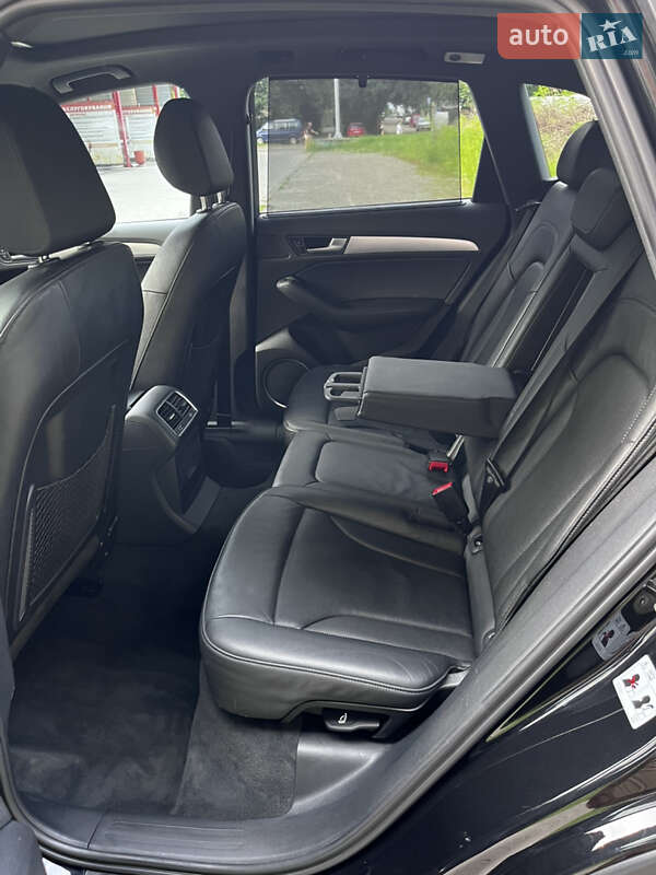 Внедорожник / Кроссовер Audi Q5 2012 в Черновцах