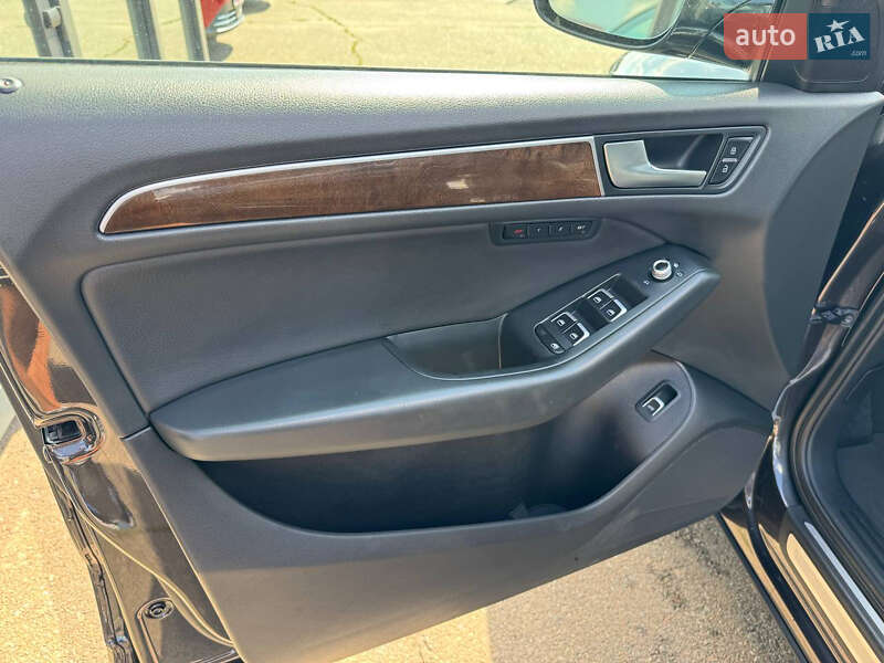 Внедорожник / Кроссовер Audi Q5 2015 в Киеве