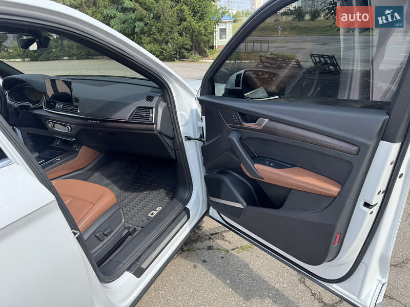 Внедорожник / Кроссовер Audi Q5 2020 в Харькове