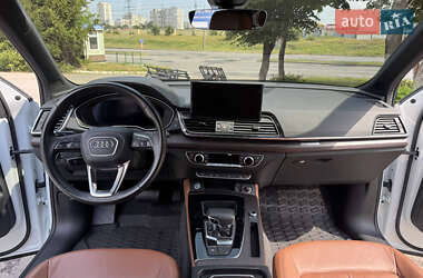 Внедорожник / Кроссовер Audi Q5 2020 в 