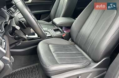 Внедорожник / Кроссовер Audi Q5 2021 в 