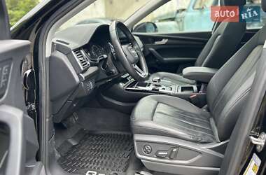 Внедорожник / Кроссовер Audi Q5 2021 в 