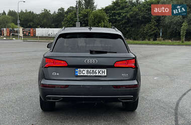 Внедорожник / Кроссовер Audi Q5 2017 в 