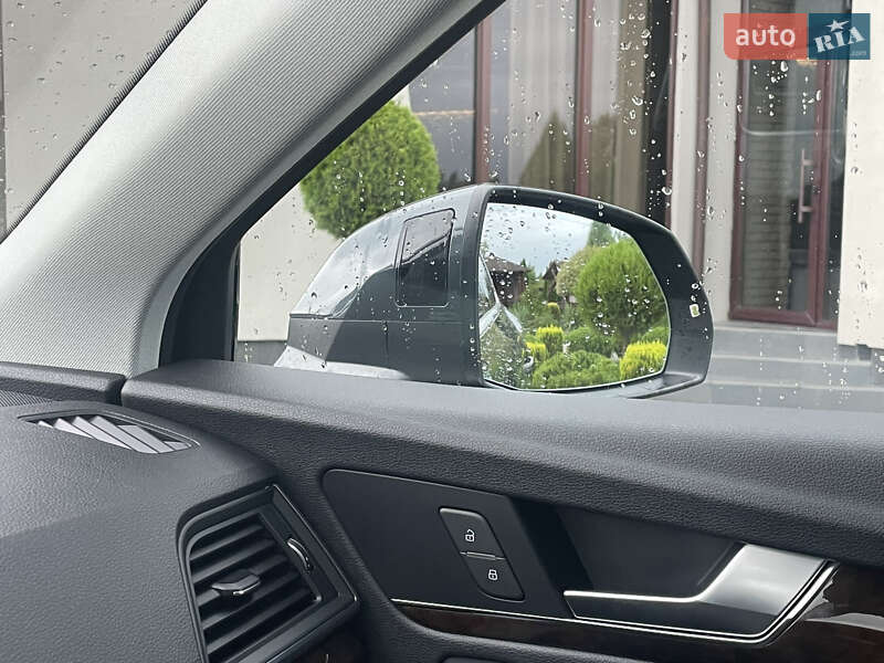Внедорожник / Кроссовер Audi Q5 2019 в Стрые