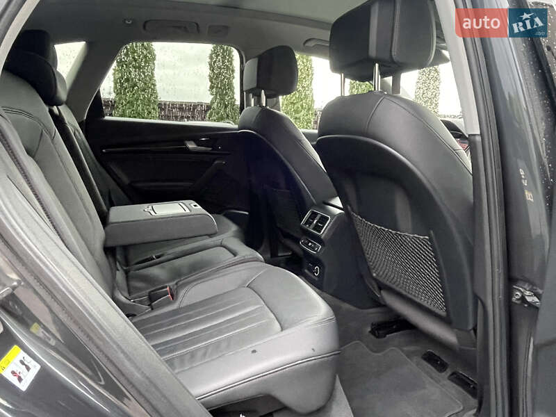 Внедорожник / Кроссовер Audi Q5 2019 в Стрые