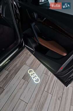 Внедорожник / Кроссовер Audi Q5 2019 в 
