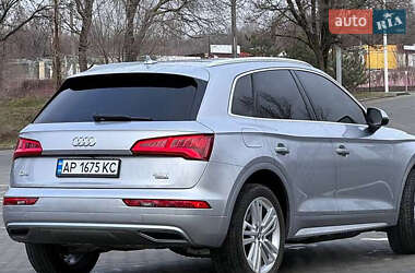 Внедорожник / Кроссовер Audi Q5 2018 в 