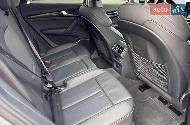 Внедорожник / Кроссовер Audi Q5 2018 в 