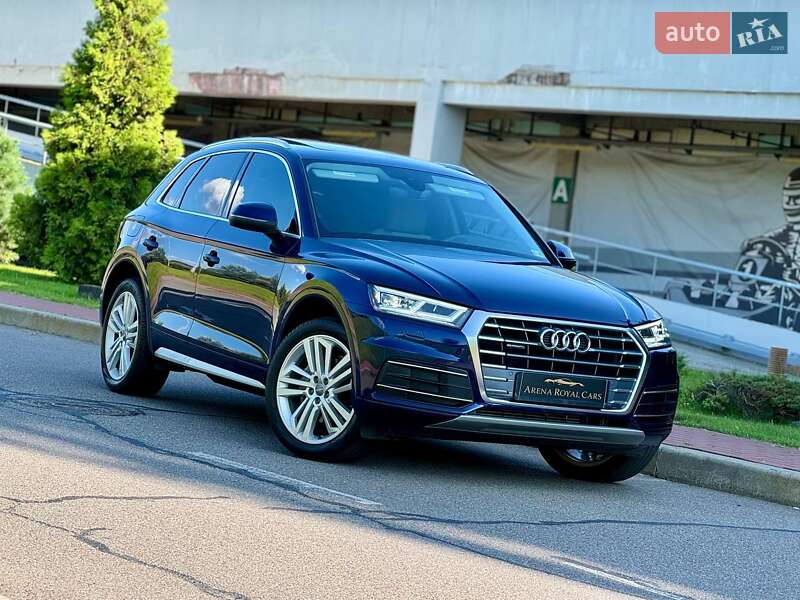Внедорожник / Кроссовер Audi Q5 2019 в Киеве
