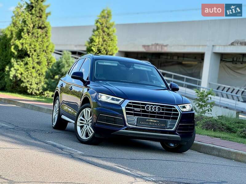 Внедорожник / Кроссовер Audi Q5 2019 в Киеве