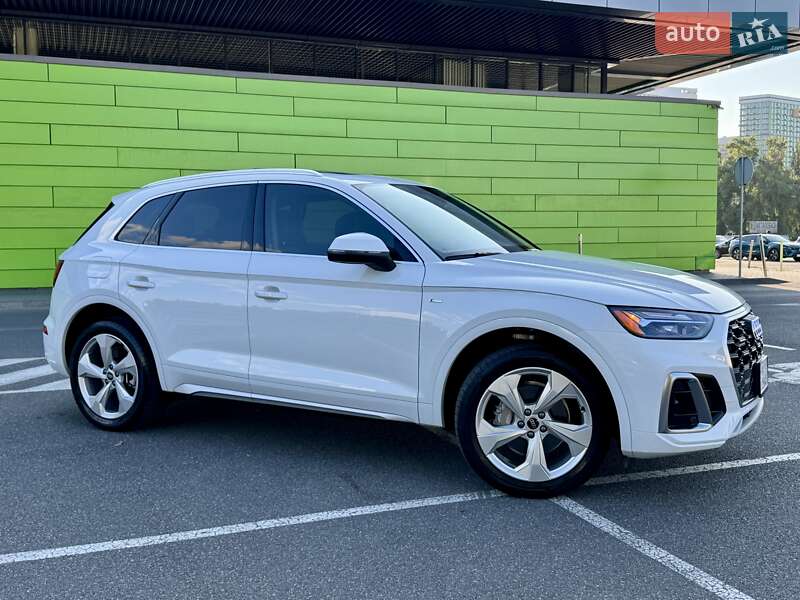 Внедорожник / Кроссовер Audi Q5 2023 в Киеве