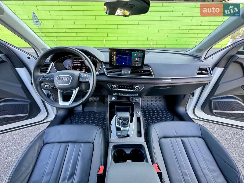 Внедорожник / Кроссовер Audi Q5 2023 в Киеве