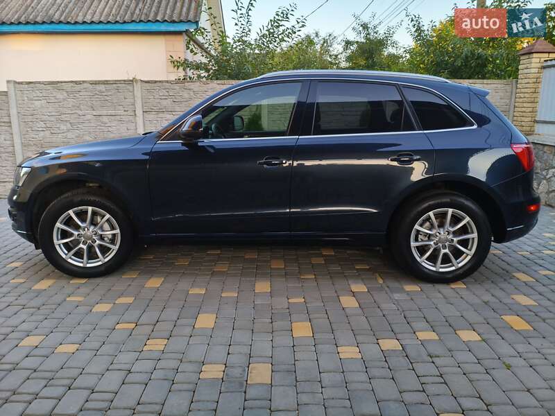 Внедорожник / Кроссовер Audi Q5 2012 в Виннице