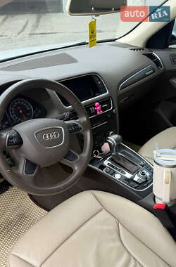 Внедорожник / Кроссовер Audi Q5 2016 в 
