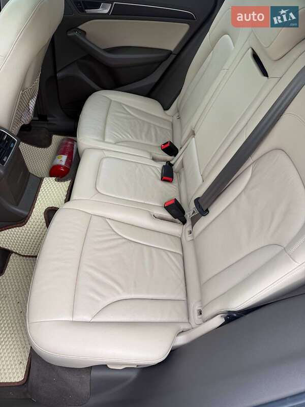 Внедорожник / Кроссовер Audi Q5 2016 в Чорткове