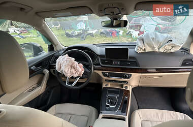 Внедорожник / Кроссовер Audi Q5 2018 в 