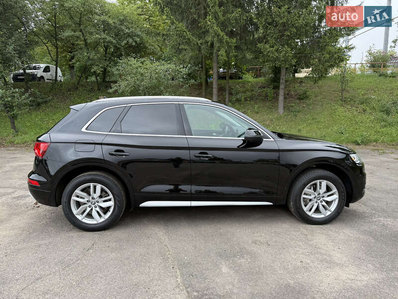 Внедорожник / Кроссовер Audi Q5 2019 в Виннице
