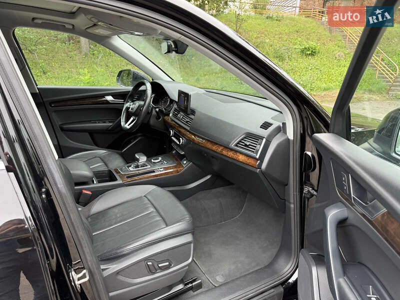 Внедорожник / Кроссовер Audi Q5 2019 в Виннице