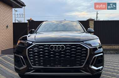 Внедорожник / Кроссовер Audi Q5 2022 в 