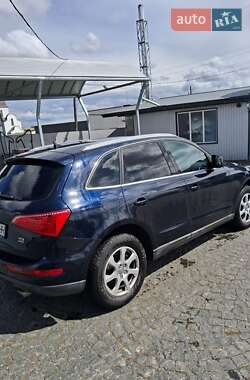 Внедорожник / Кроссовер Audi Q5 2010 в 