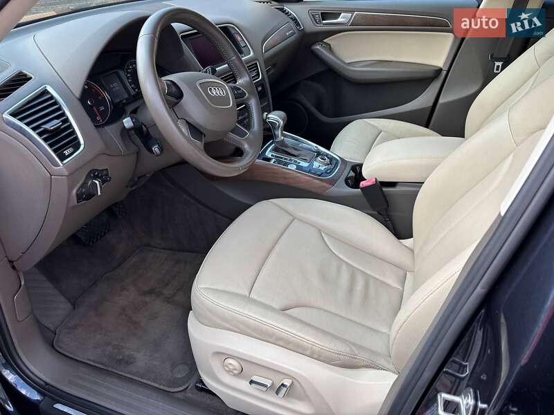 Внедорожник / Кроссовер Audi Q5 2013 в Луцке