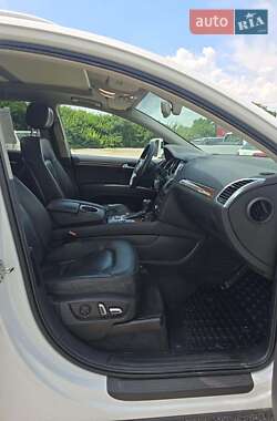 Внедорожник / Кроссовер Audi Q5 2015 в 