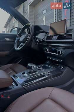 Внедорожник / Кроссовер Audi Q5 2019 в 