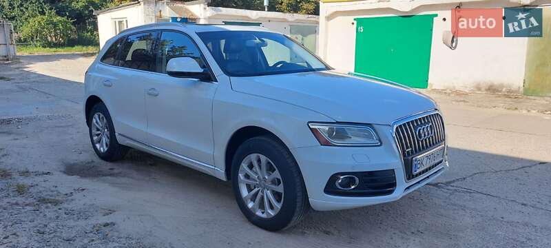 Внедорожник / Кроссовер Audi Q5 2014 в Нетешине