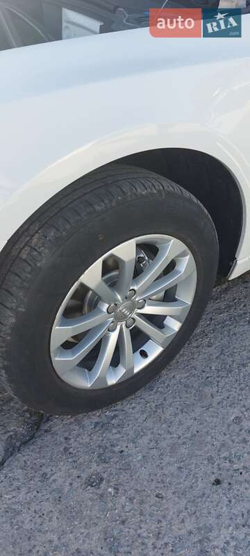 Внедорожник / Кроссовер Audi Q5 2014 в Нетешине